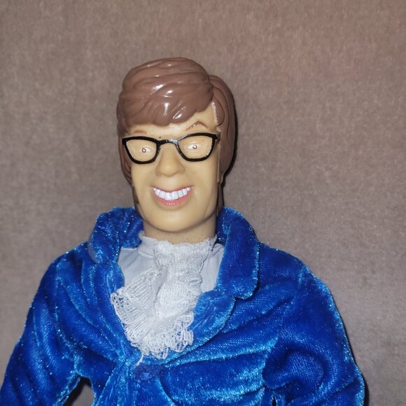 Austin Powers 1999 Play by Play Stuffed Figure - Picture 2 of 11